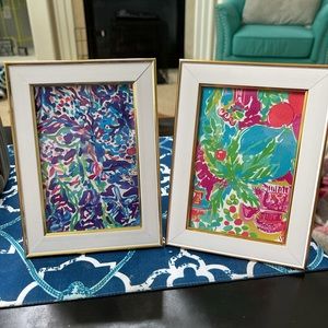 2 5x7 framed pics